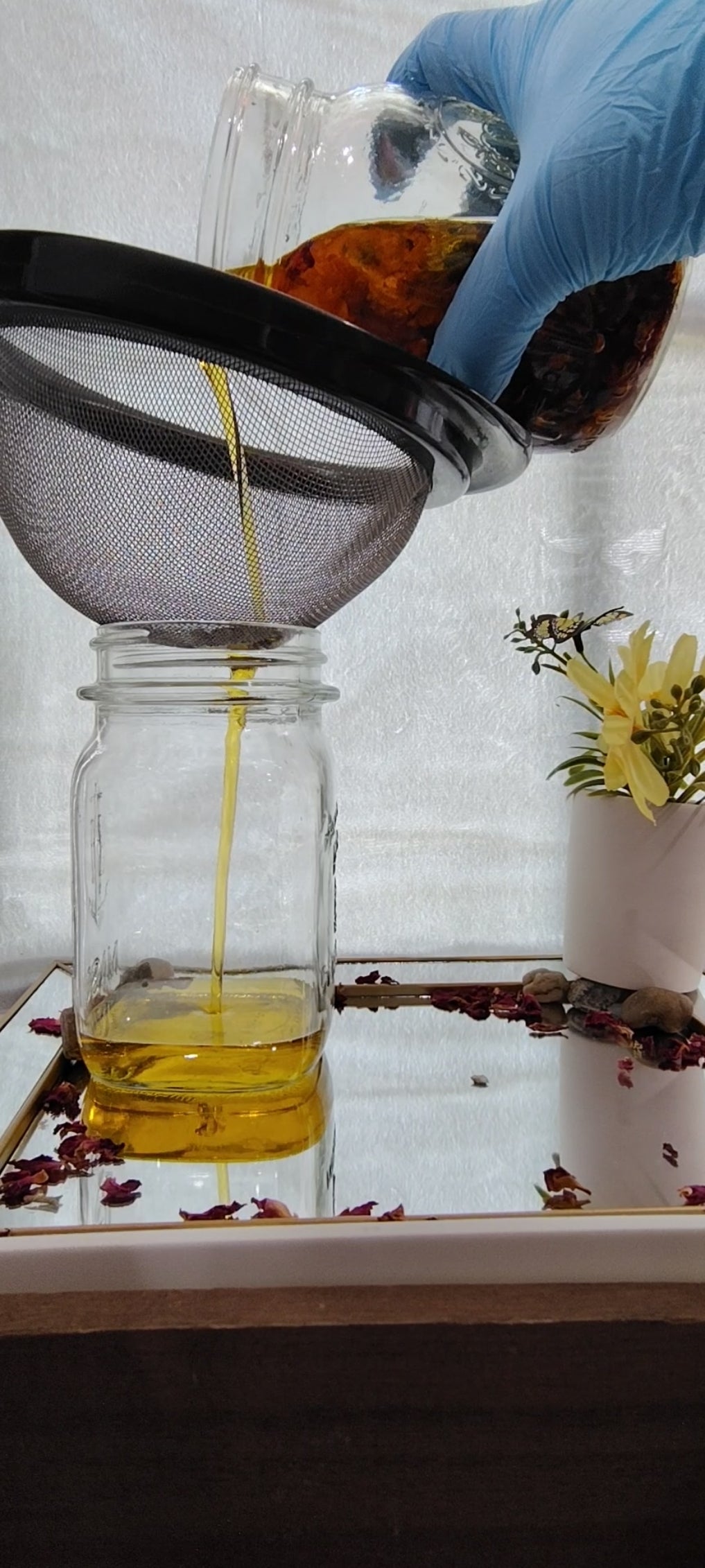 Little suns botanical hair & body oil